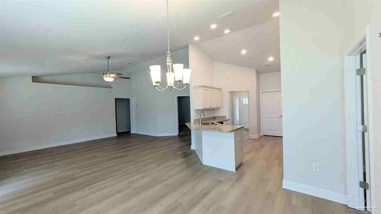 5669 Old Stone Blvd - Photo 7 of 28