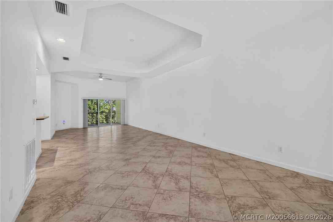 3569 Sw Sawgrass Villas Dr #1C - Photo 5 of 31