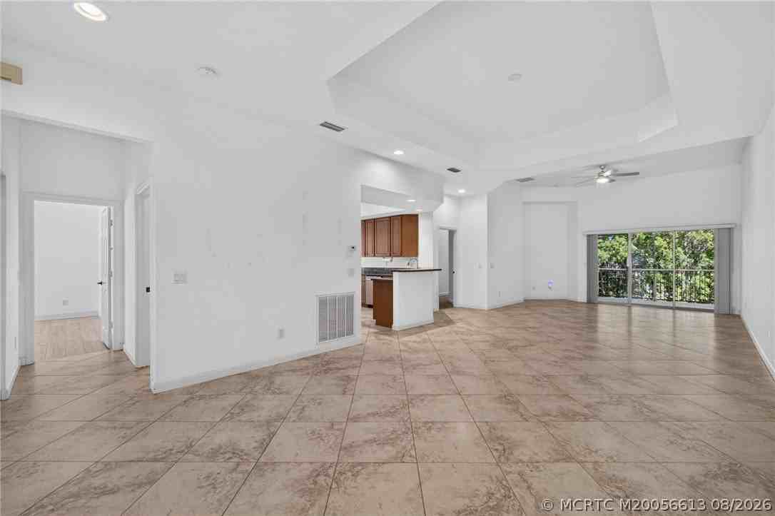 3569 Sw Sawgrass Villas Dr #1C - Photo 6 of 31