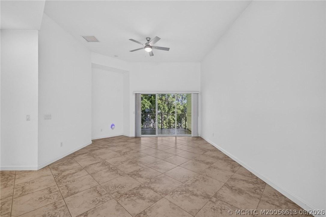 3569 Sw Sawgrass Villas Dr #1C - Photo 7 of 31