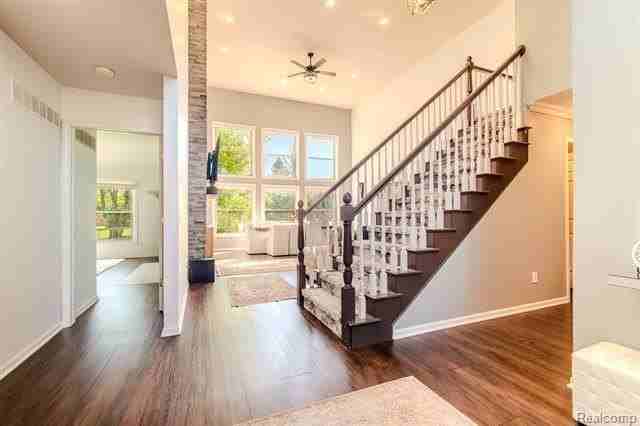 56194 Birkdale Dr - Photo 2 of 26