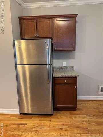 1014 Beaconsfield Ave - Photo 5 of 19