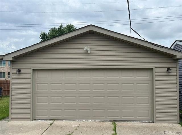 7252 Williamson St - Photo 5 of 19