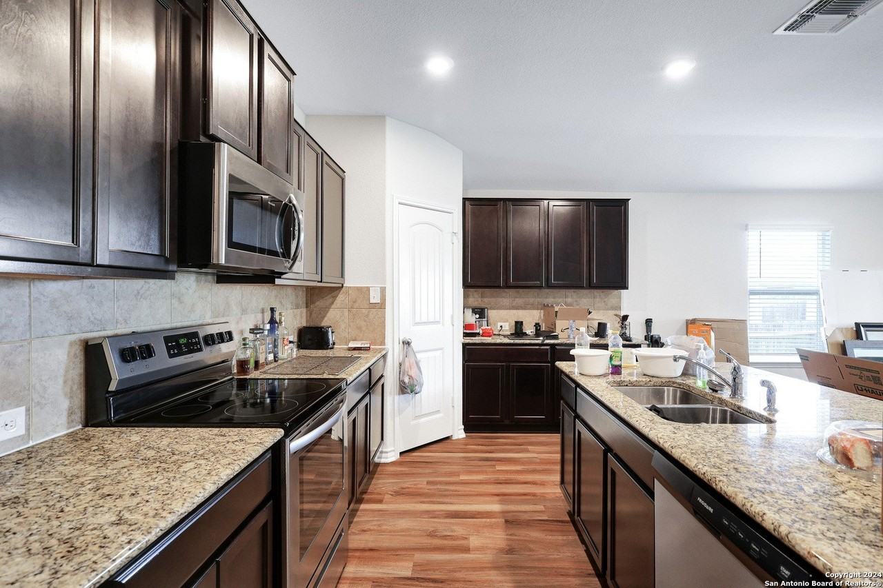 7226 Altair Loop - Photo 3 of 22