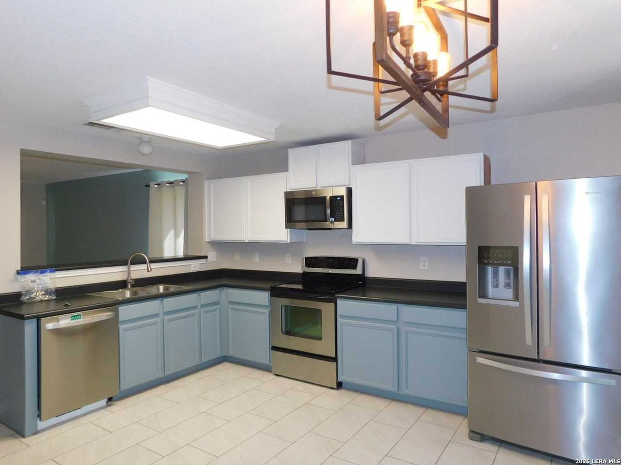 4615 Adkins Trl - Photo 5 of 23