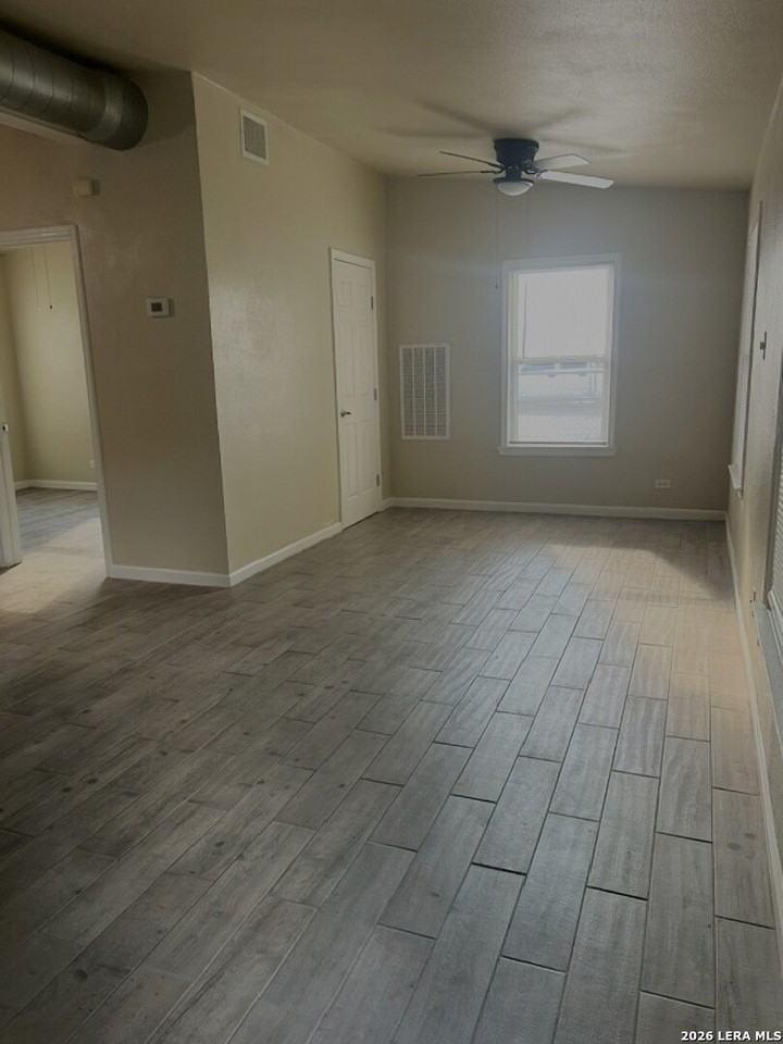 102 Idell Ave - Photo 2 of 8