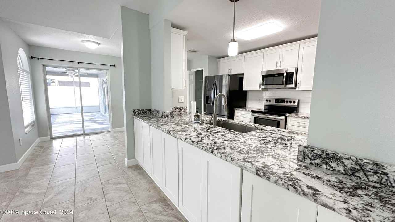 925 Osprey Ln - Photo 7 of 20