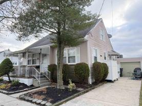 200 N Essex Ave - Photo 1 of 1