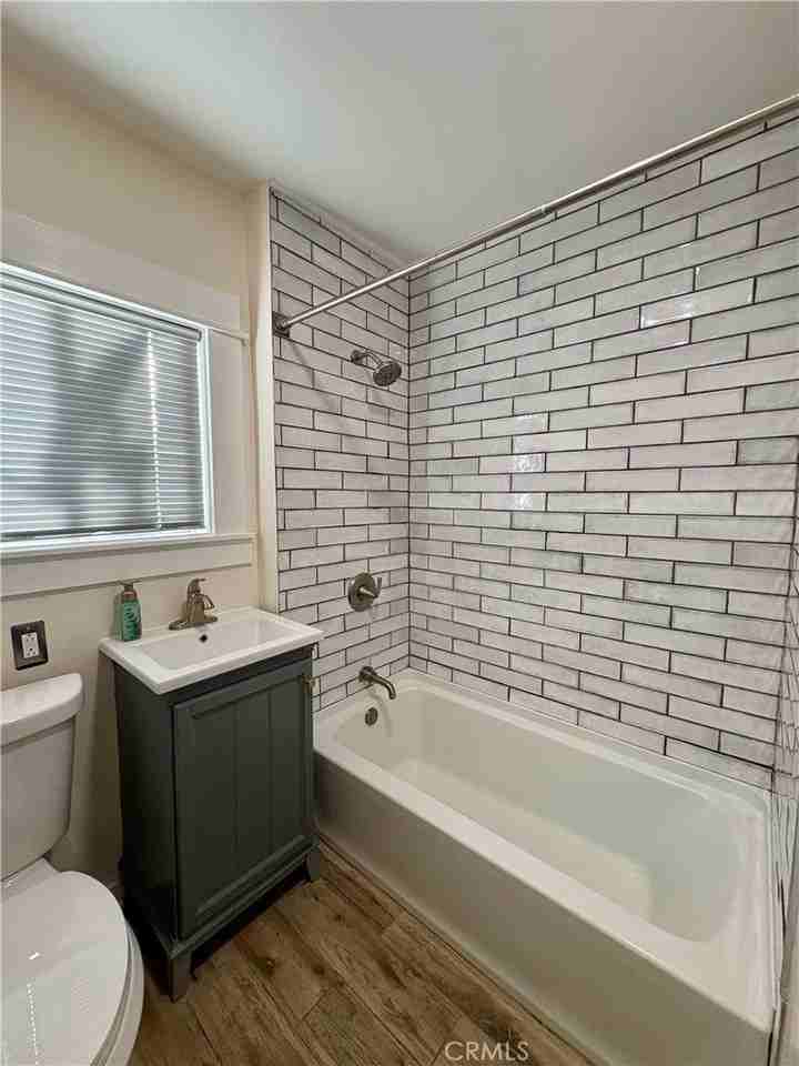 166 French Ave - Photo 6 of 21