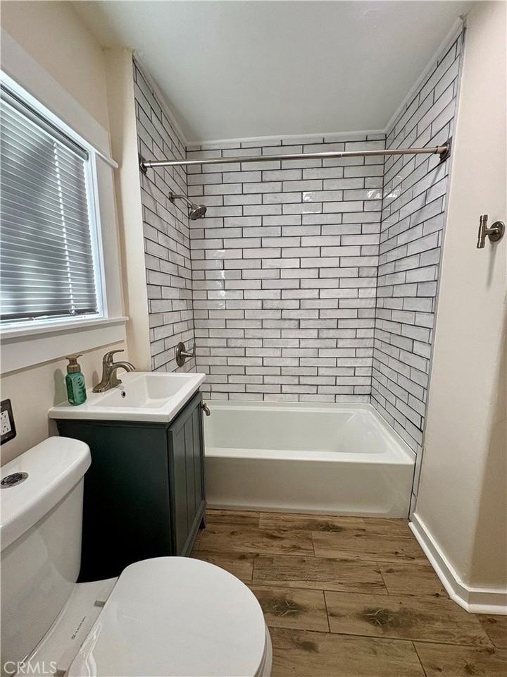 166 French Ave - Photo 7 of 21