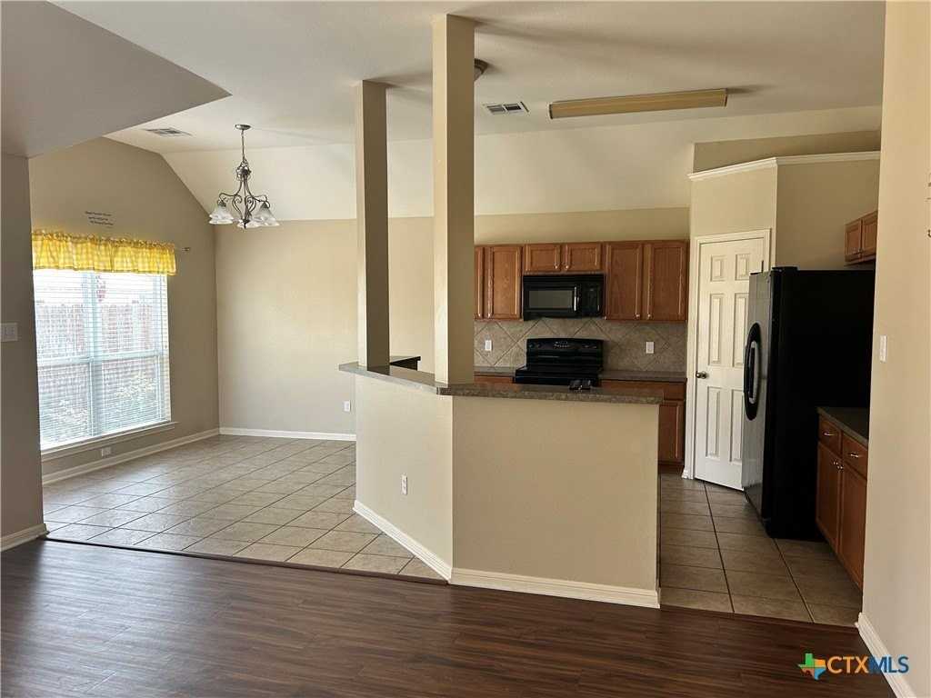 5623 Fair Hill Dr - Photo 6 of 24