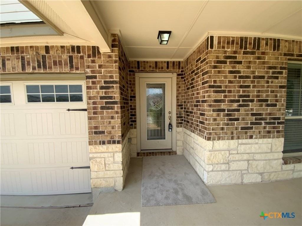 5586 Perdita Dr - Photo 3 of 30
