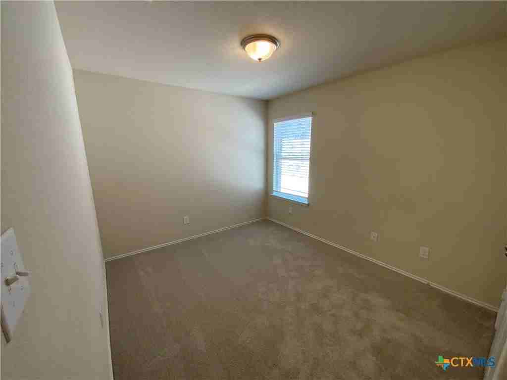 5586 Perdita Dr - Photo 7 of 30