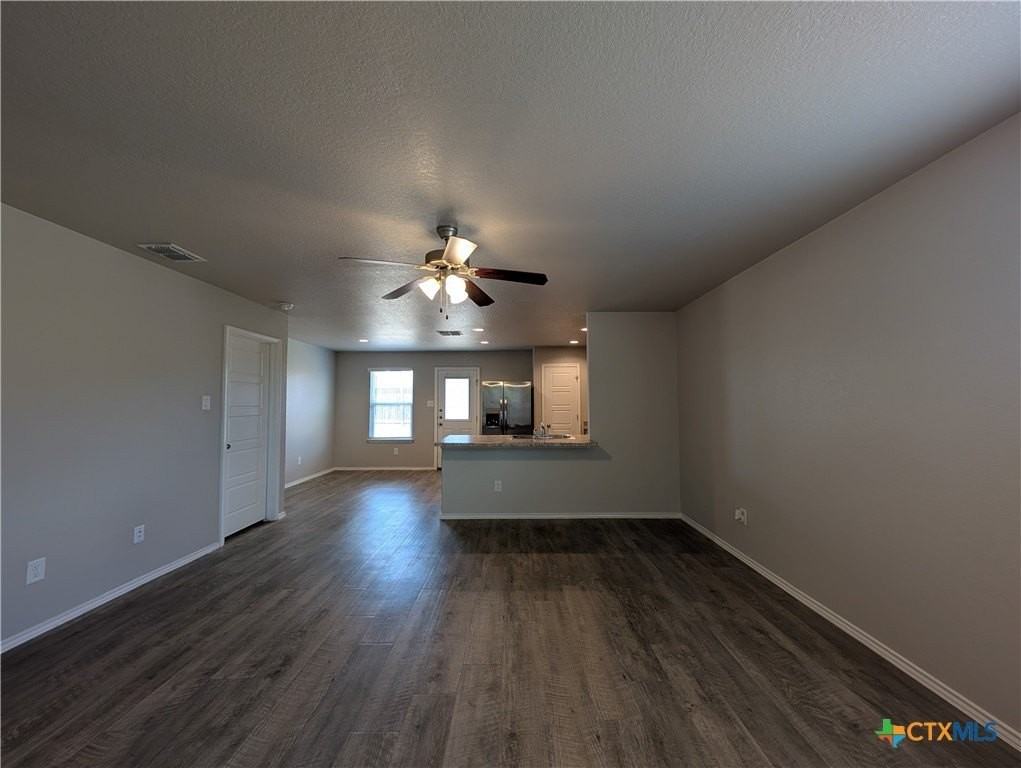 244 Stevens Smt - Photo 4 of 28