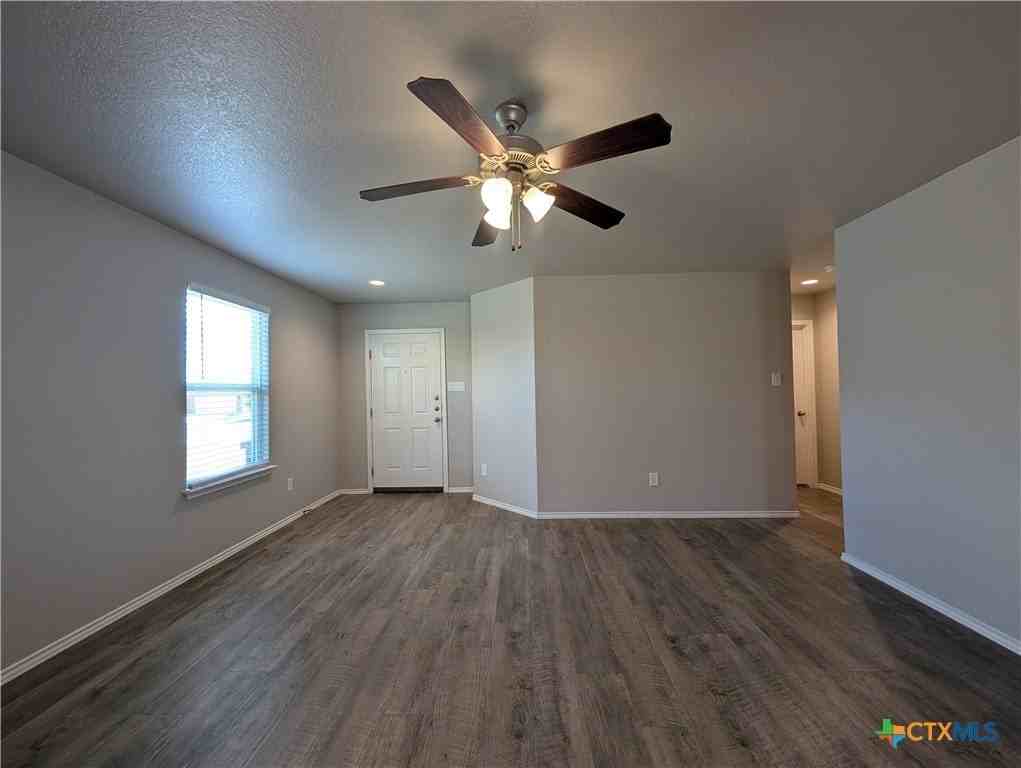 244 Stevens Smt - Photo 6 of 28