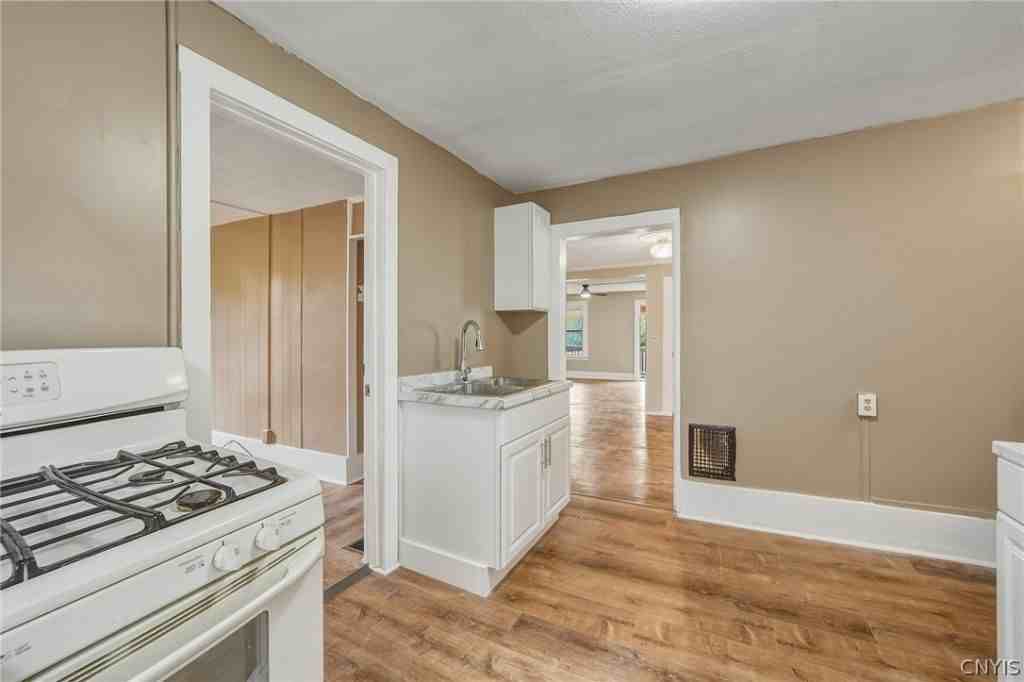 113 Grumbach Ave - Photo 7 of 23