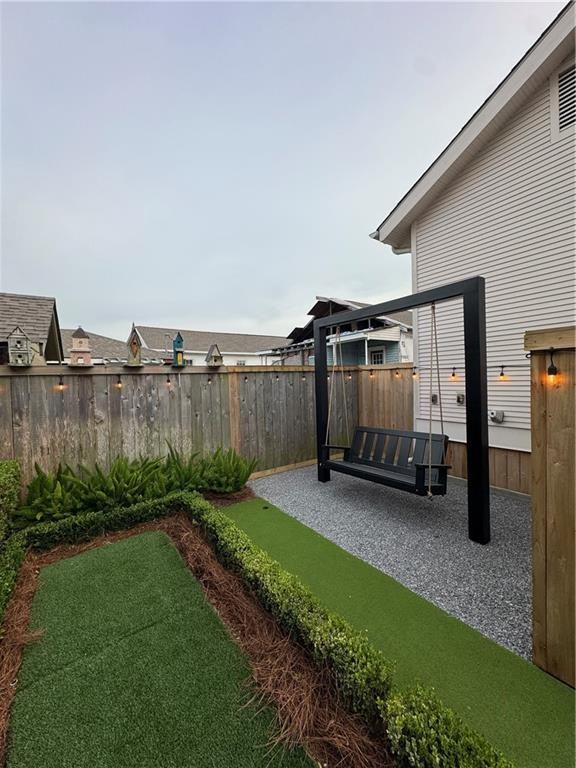 542 9th St ##A - Photo 2 of 17