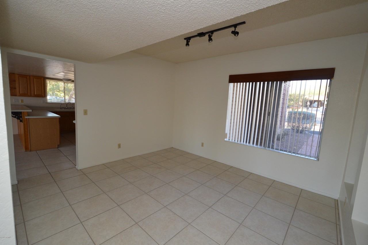 7722 E Knollwood Cir - Photo 6 of 22