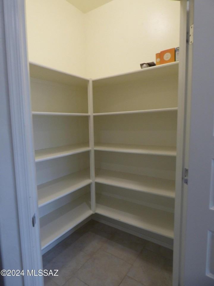 10208 N Crooked Peak Trl - Photo 6 of 32