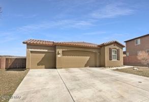 featured image of 58834 E Branding Iron Ct