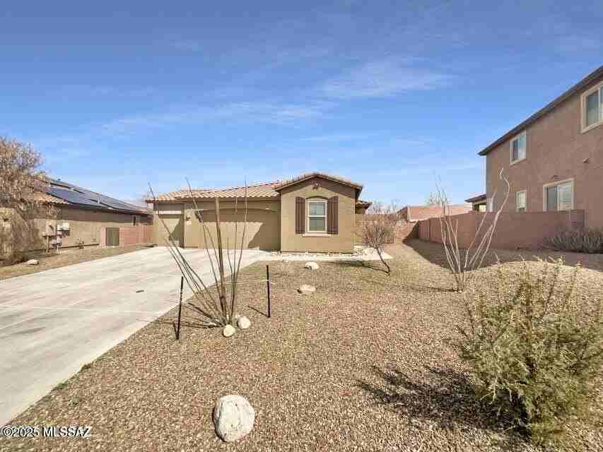 58834 E Branding Iron Ct - Photo 2 of 23