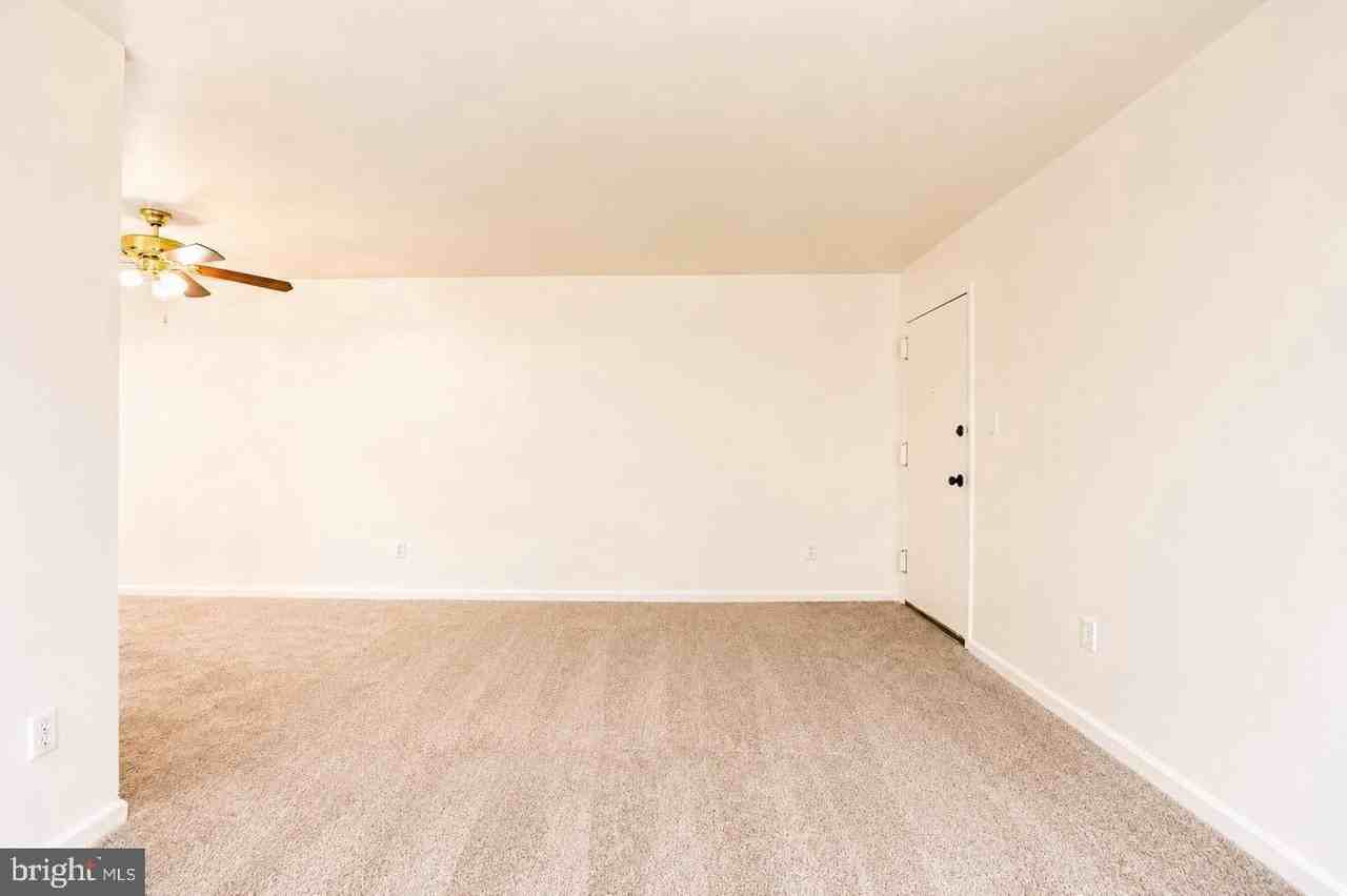 4925 Quarles St Ne #203 - Photo 4 of 21
