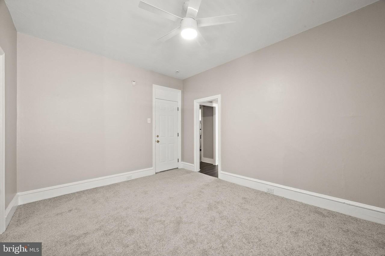 2000 Delaware Ave #3 - Photo 4 of 15