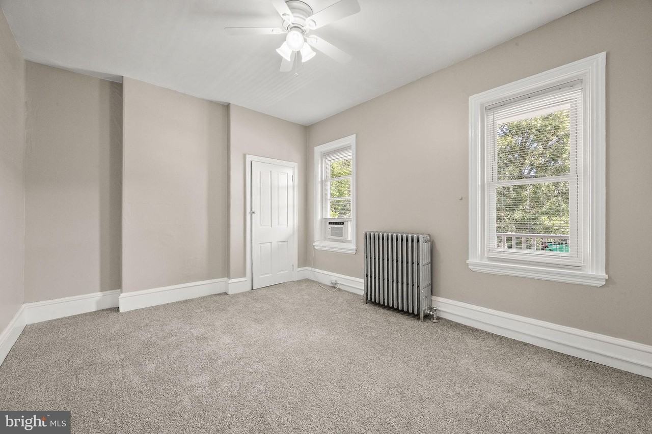 2000 Delaware Ave #3 - Photo 5 of 15