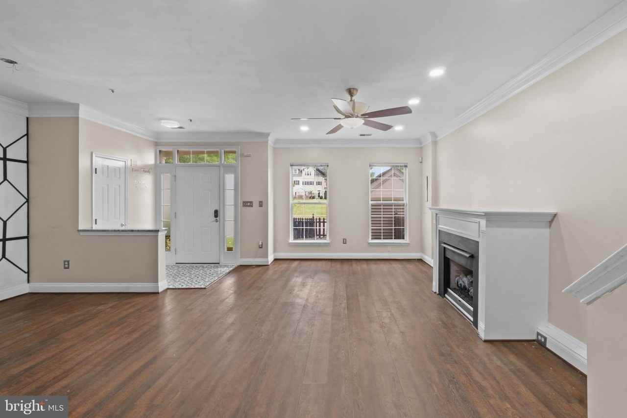 8604 Provance Pl - Photo 5 of 20