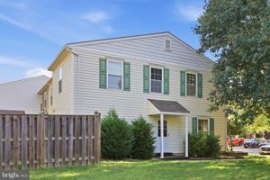 featured image of 569 Lancaster Pl #569
