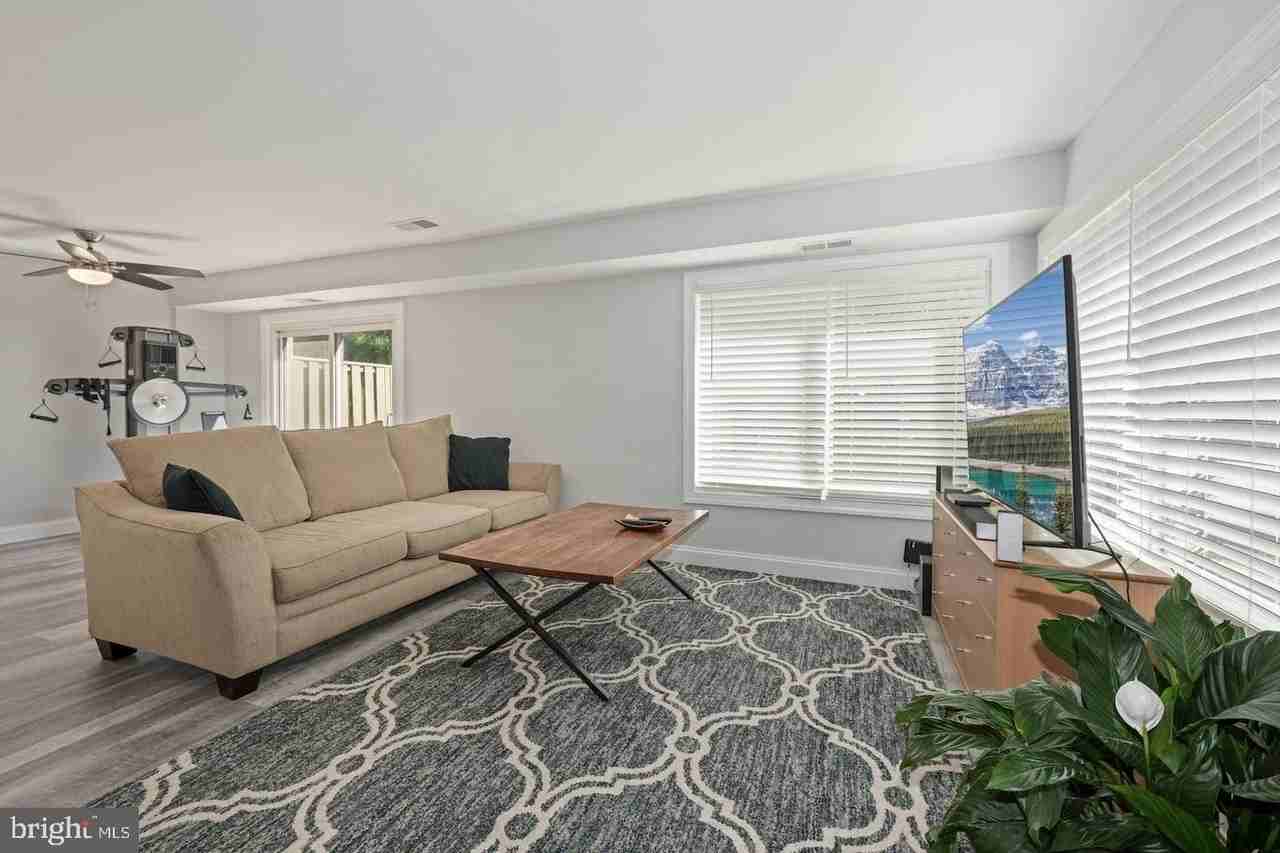 5707 Thunder Hill Rd - Photo 3 of 29