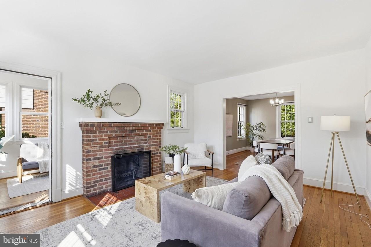 710 Wayne Ave - Photo 4 of 35