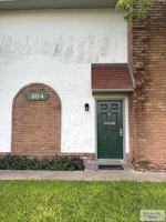 featured image of 904 Country Club Rd ## 3
