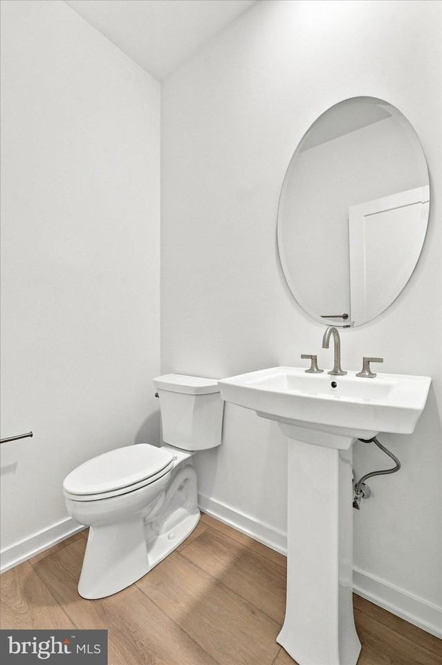 517 Anfield Rd - Photo 7 of 24