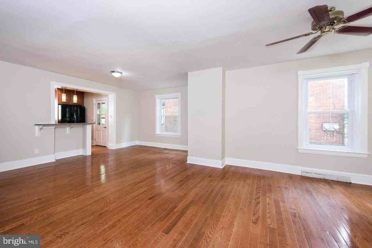 214 Highland Ave - Photo 7 of 25