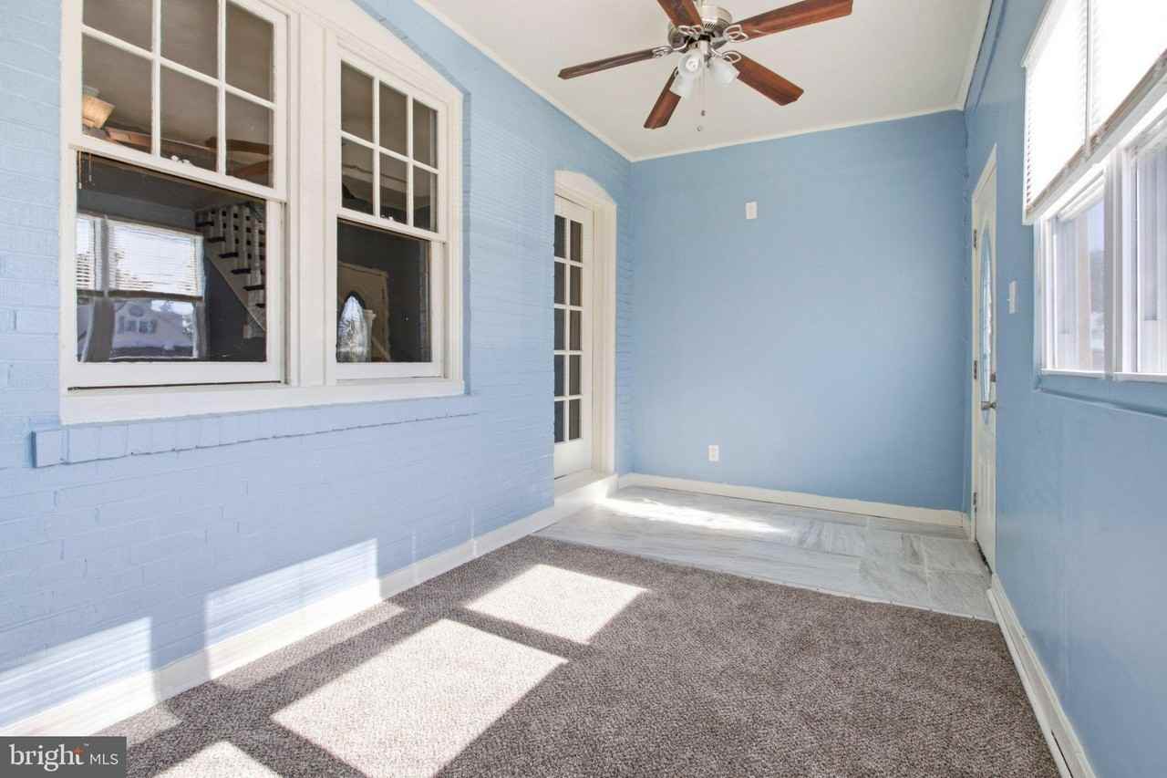 320 Highland Ave - Photo 3 of 24