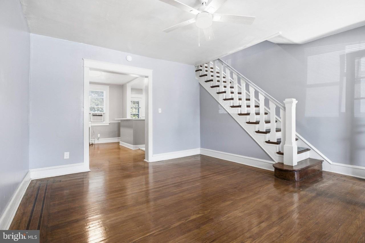 320 Highland Ave - Photo 7 of 24