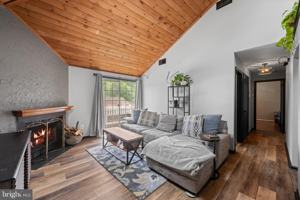 featured image of 24 Brookside Ct #24