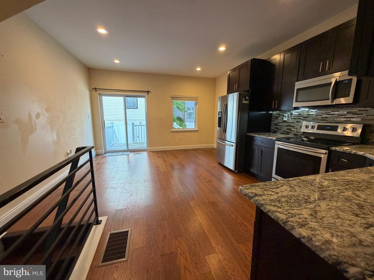1614 Cambridge St #1 - Photo 5 of 10