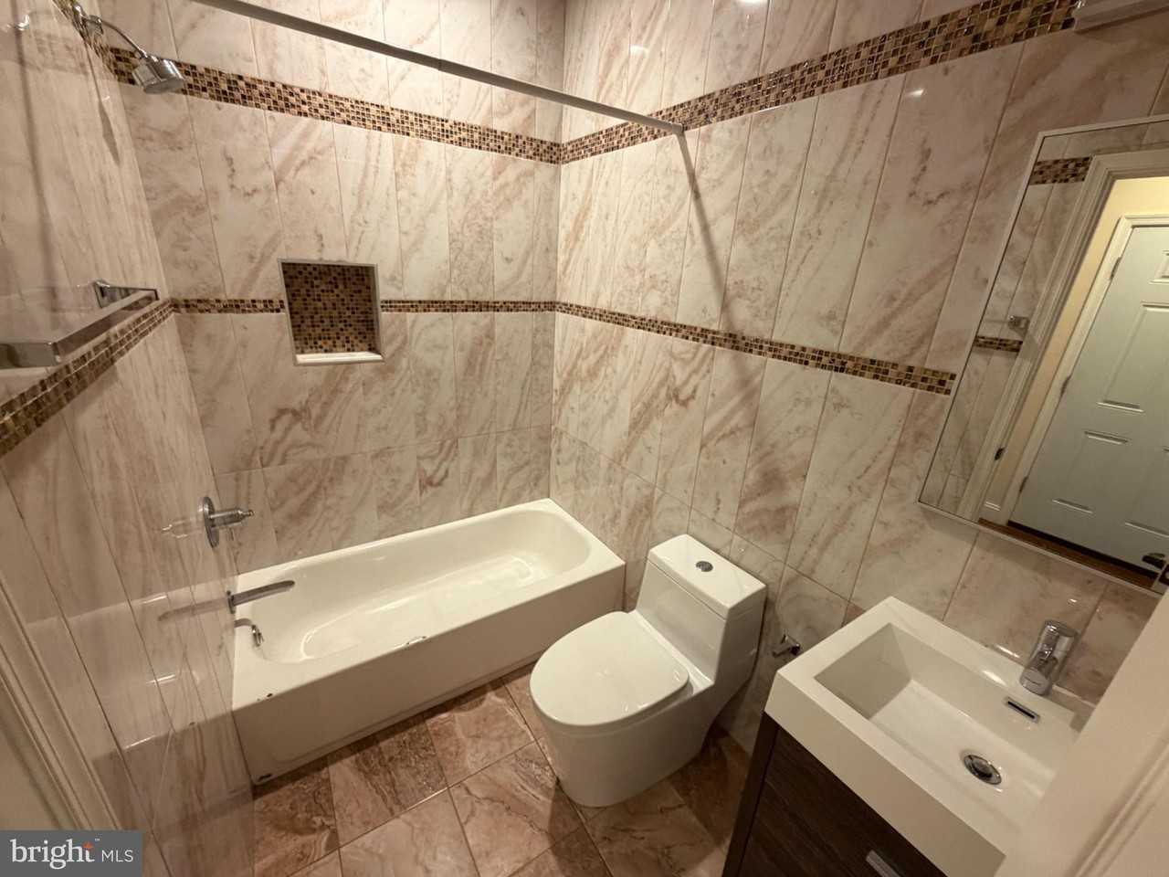 1614 Cambridge St #1 - Photo 7 of 10