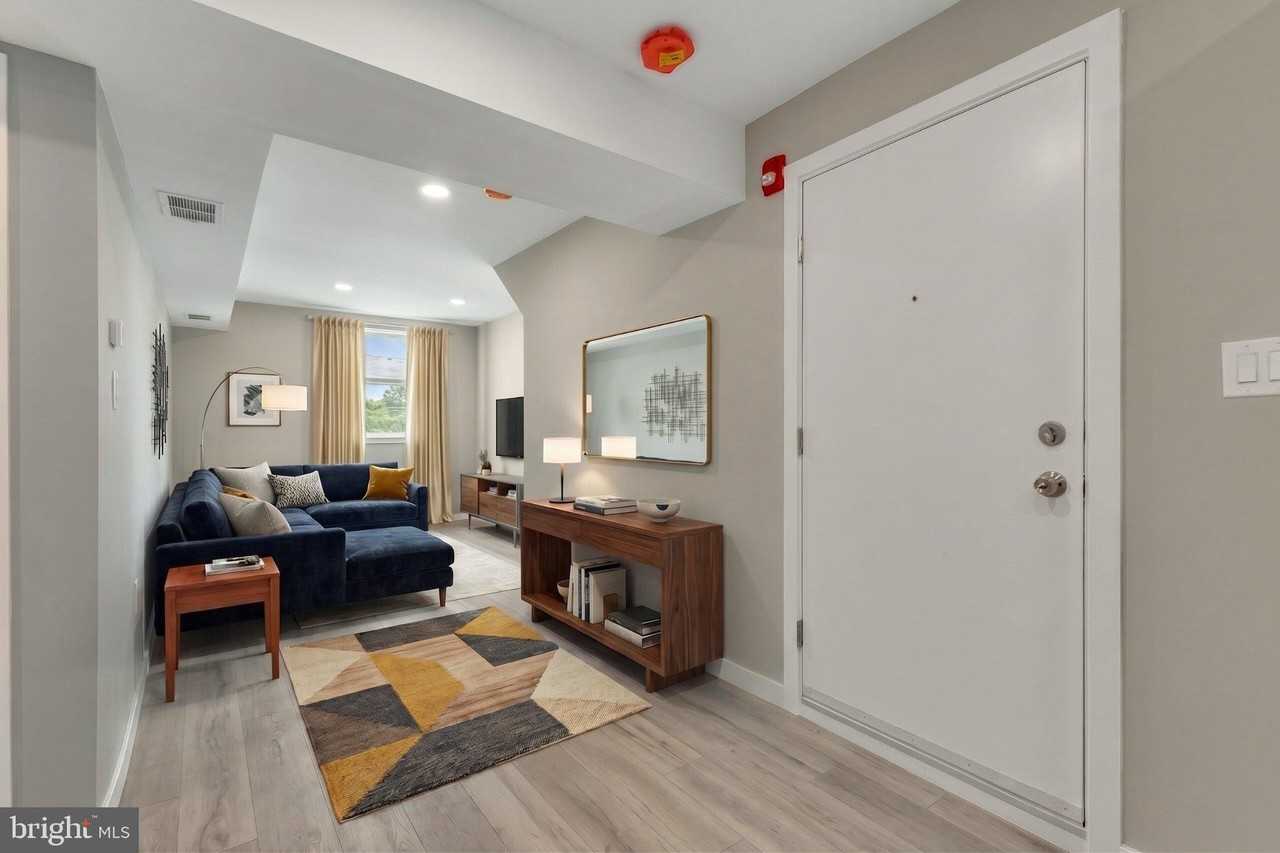 435 W Susquehanna Ave #2