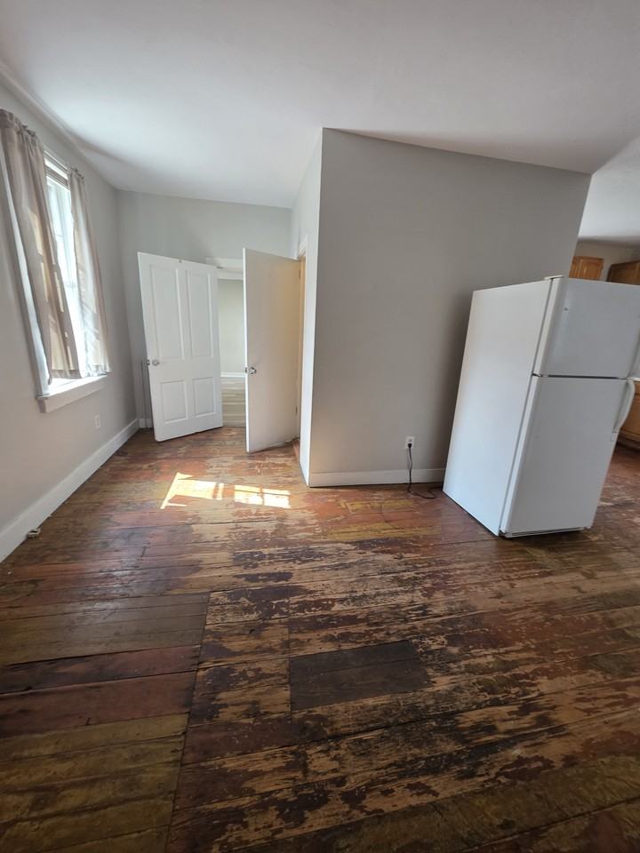 207 York Street - Photo 5 of 17