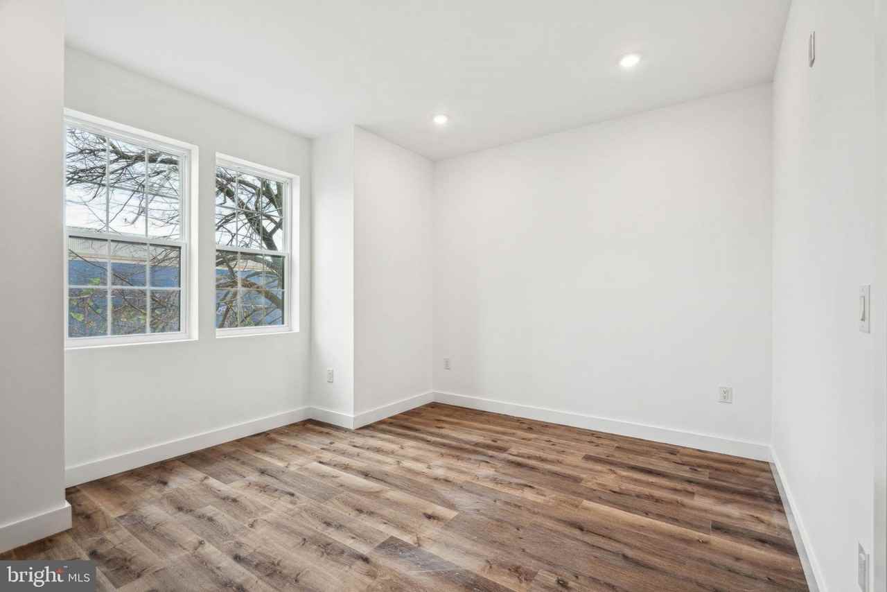 2632 N 11th St #2 - Photo 3 of 16