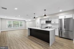 2144 Lombard St - Photo 1 of 1