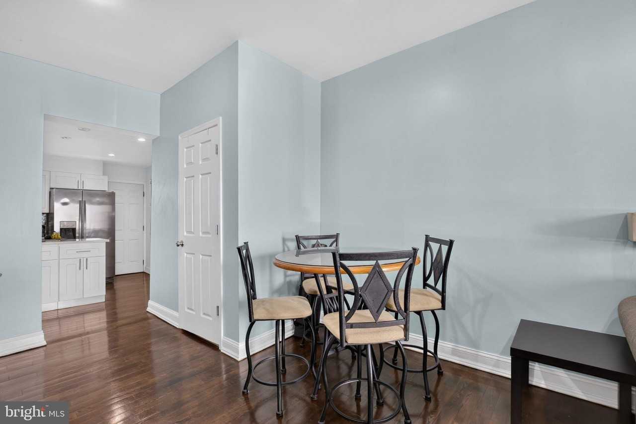 636 Wilder St - Photo 4 of 28