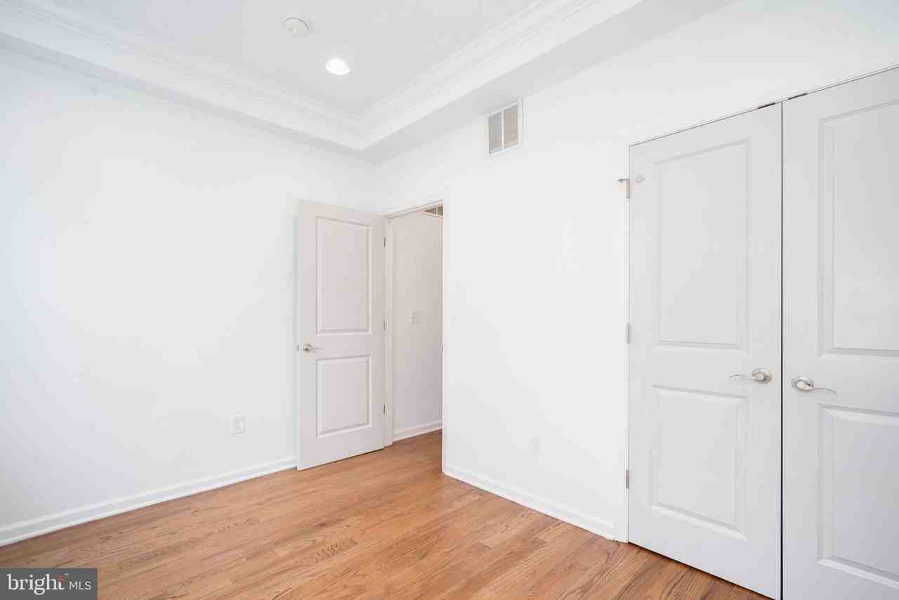 1014 S Cleveland St - Photo 7 of 29