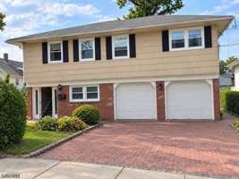 featured image of 28 Girard Ave