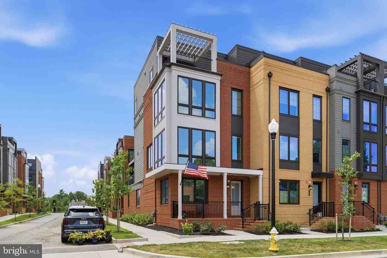 329 Calvert Ave - Photo 2 of 50