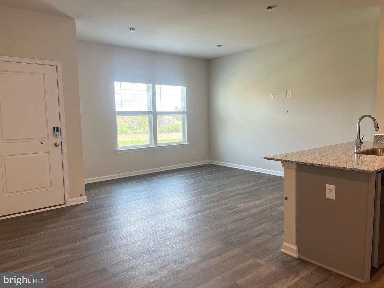 155 Tigney Dr - Photo 3 of 21