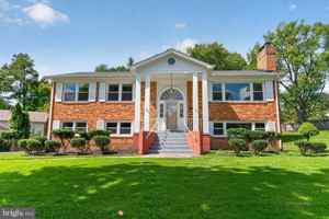 featured image of 8020 Agin Ct